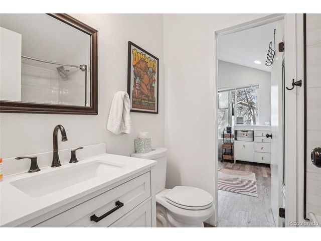 10205 E Peakview Ave, Englewood, CO 80111