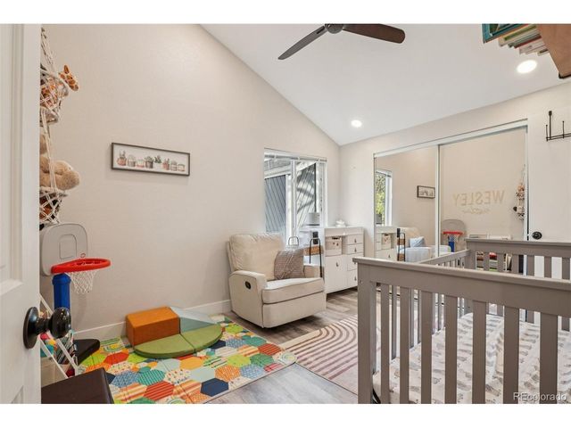 10205 E Peakview Ave, Englewood, CO 80111