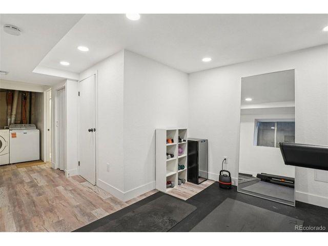 10205 E Peakview Ave, Englewood, CO 80111