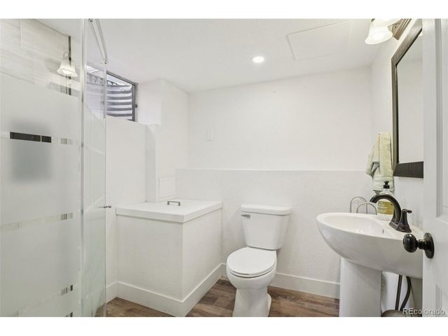 10205 E Peakview Ave, Englewood, CO 80111