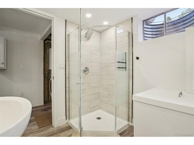 10205 E Peakview Ave, Englewood, CO 80111