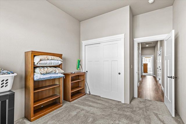 1189 Lindsey Court, Central Point, OR 97502