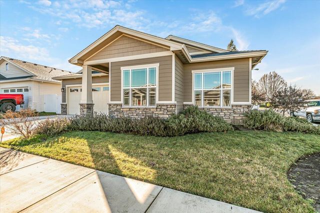 1189 Lindsey Court, Central Point, OR 97502