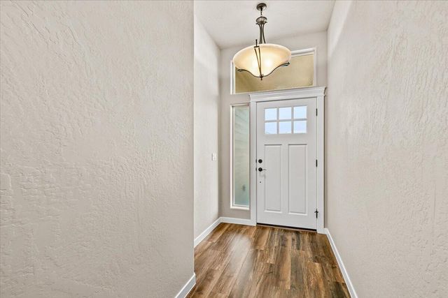 1189 Lindsey Court, Central Point, OR 97502