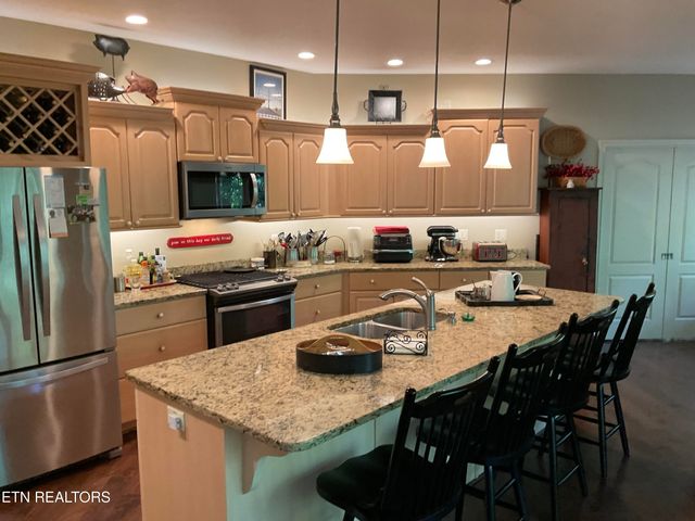 150 Mountain View Drive, Crossville, TN 38558