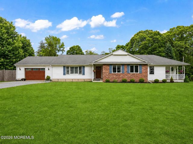 28 Riverview Drive, Tinton Falls, NJ 07724