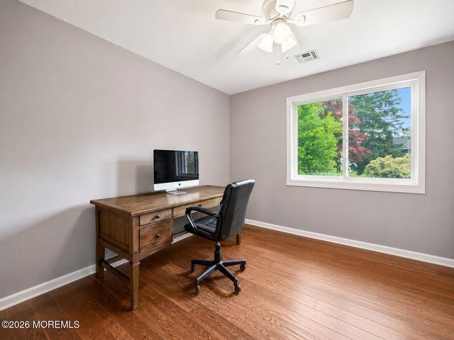 28 Riverview Drive, Tinton Falls, NJ 07724