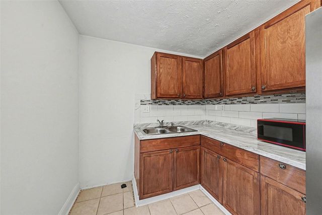 816 W MINNEHAHA STREET A, Tampa, FL 33604