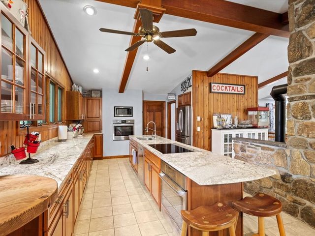 515 Williams Crossing Road, Coventry, RI 02816