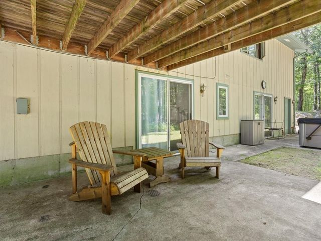 515 Williams Crossing Road, Coventry, RI 02816