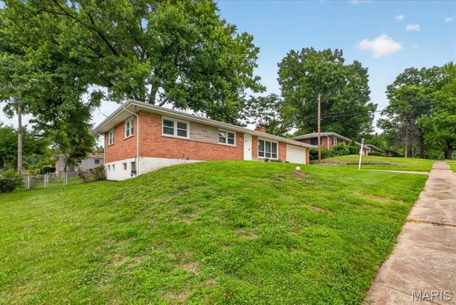 917 Westwold Avenue, Ferguson, MO 63135