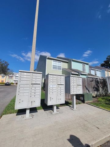 3377 W WYOMING CIRCLE, Tampa, FL 33611