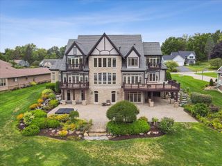 4349 Island View Drive, Fenton Twp, MI 48430