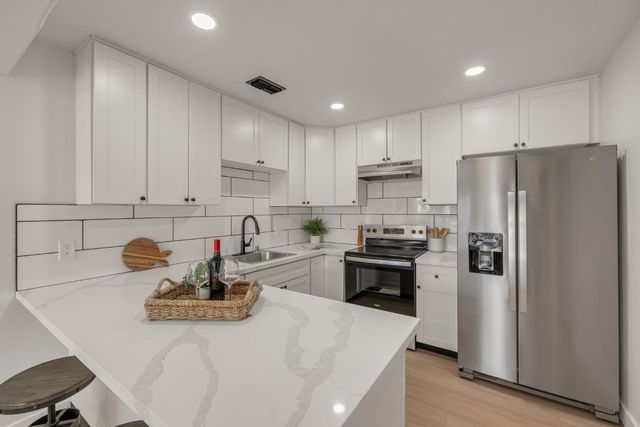 8541 Still Woods Ct, Sacramento, CA 95828