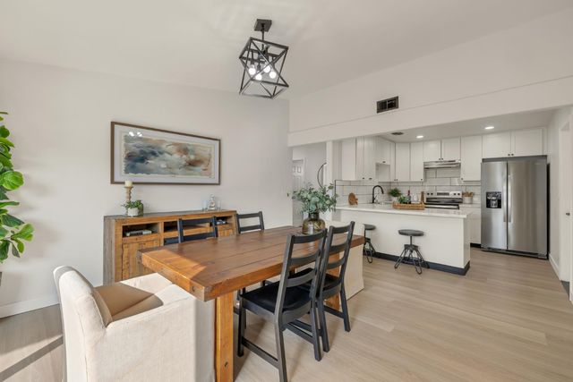 8541 Still Woods Ct, Sacramento, CA 95828