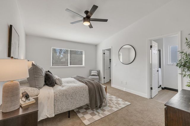 8541 Still Woods Ct, Sacramento, CA 95828