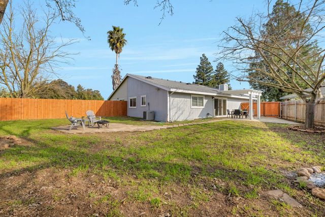 8541 Still Woods Ct, Sacramento, CA 95828