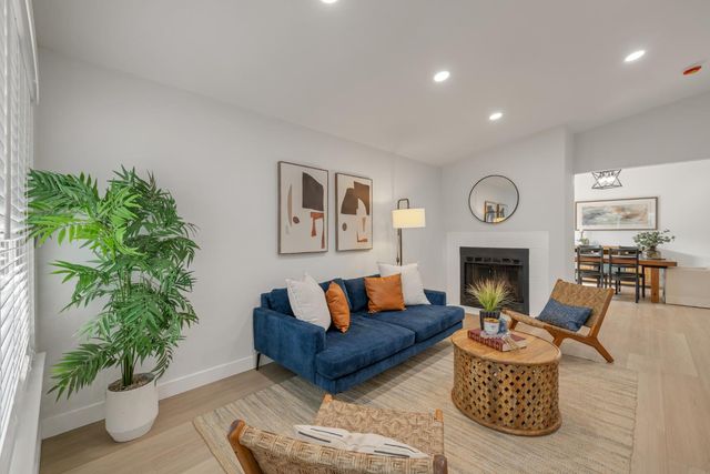 8541 Still Woods Ct, Sacramento, CA 95828