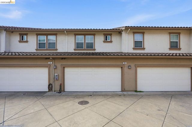 214 Carmel ST, San Pablo, CA 94806