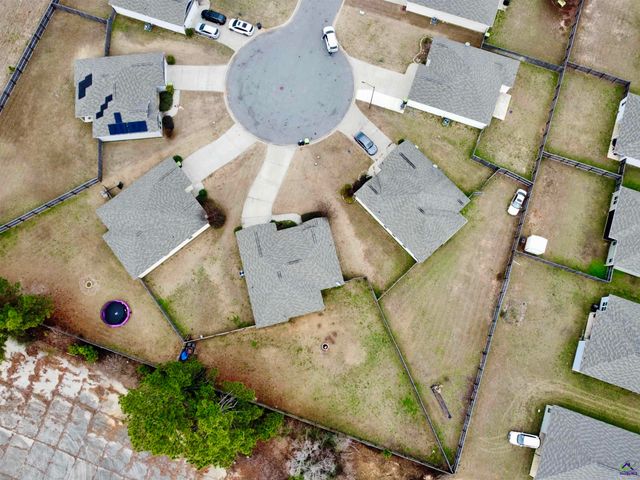 82 Santangelo Court, Warner Robins, GA 31093