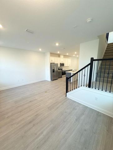 13193 CALMING BREEZE WAY, Winter Garden, FL 34787