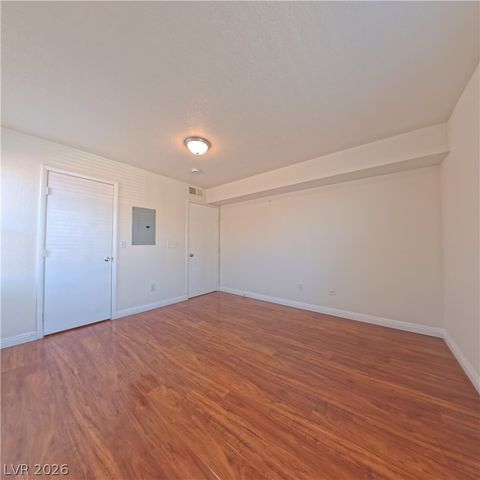 8101 West Flamingo Road 2013, Las Vegas, NV 89147