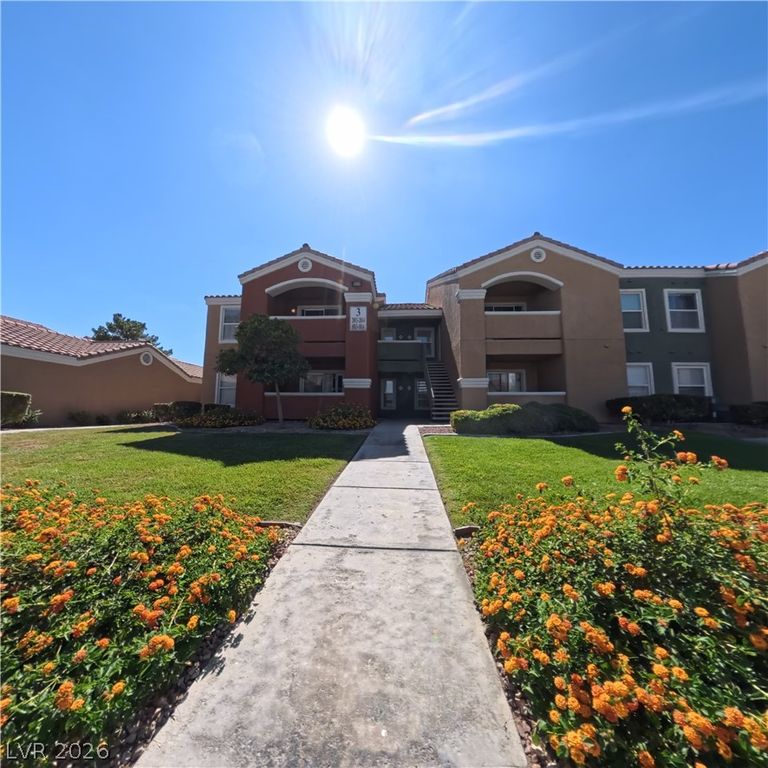 8101 West Flamingo Road 2013, Las Vegas, NV 89147