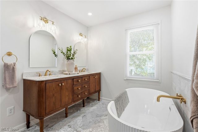 21510 Halburton Road, Beachwood, OH 44112