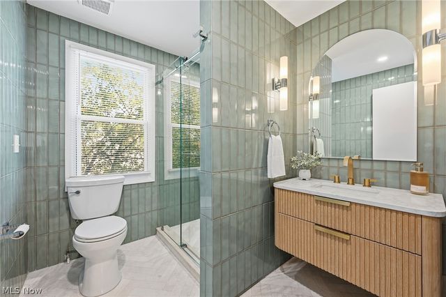 21510 Halburton Road, Beachwood, OH 44112