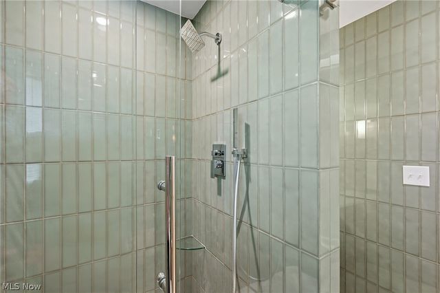 21510 Halburton Road, Beachwood, OH 44112