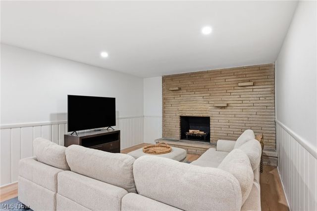 21510 Halburton Road, Beachwood, OH 44112