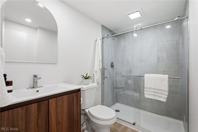 21510 Halburton Road, Beachwood, OH 44112