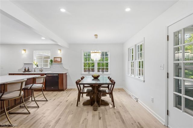 21510 Halburton Road, Beachwood, OH 44112
