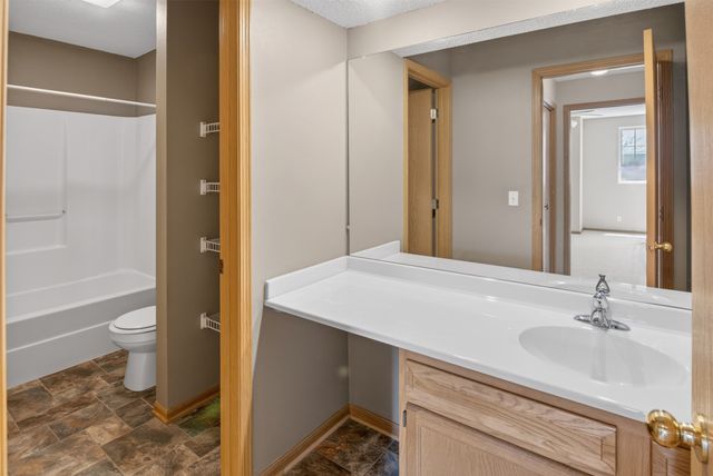 4146 Eisenhower Lane 4, Ames, IA 50010