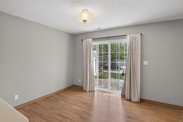 4146 Eisenhower Lane 4, Ames, IA 50010
