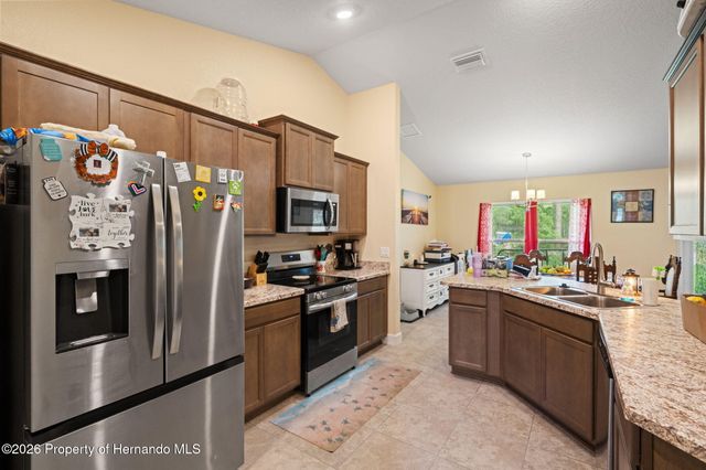18336 Macek Road, Weeki Wachee, FL 34614