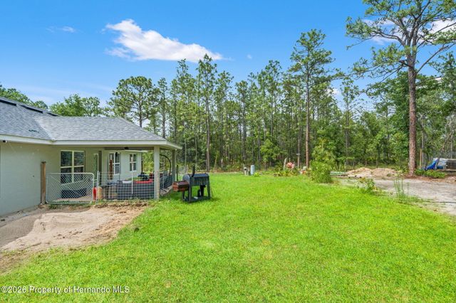 18336 Macek Road, Weeki Wachee, FL 34614