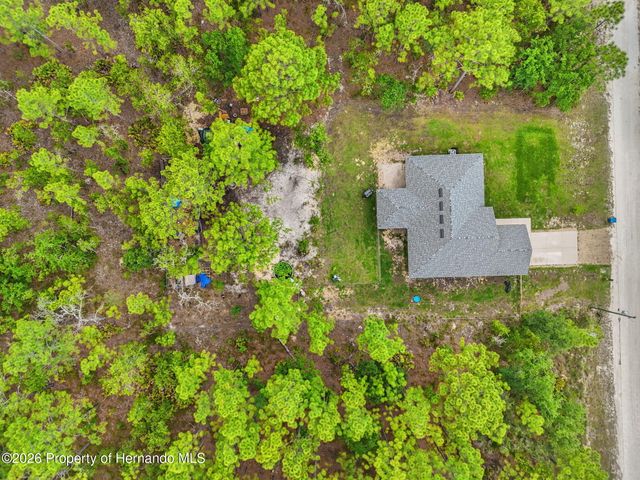 18336 Macek Road, Weeki Wachee, FL 34614