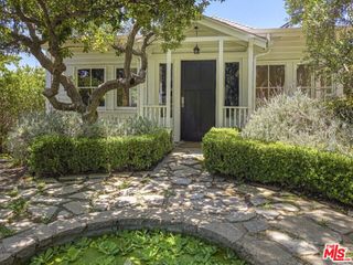 1616 Cerro Gordo Street, Los Angeles, CA 90026