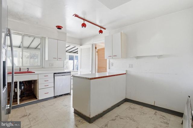 1650 E WILLOW GROVE AVE, Glenside, PA 19038