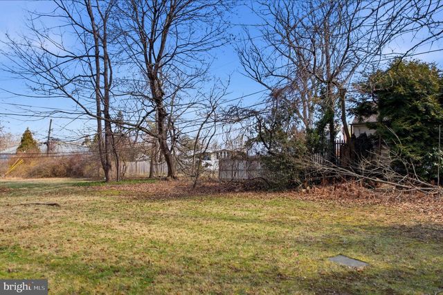 1650 E WILLOW GROVE AVE, Glenside, PA 19038