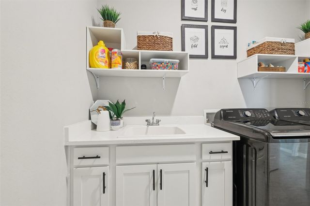 10509 BRIDGEGATE HEIGHTS LOOP, San Antonio, FL 33576