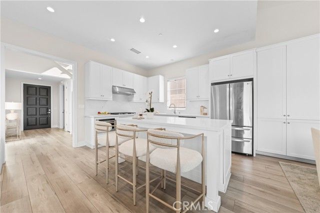 162 Winnett, Irvine, CA 92602