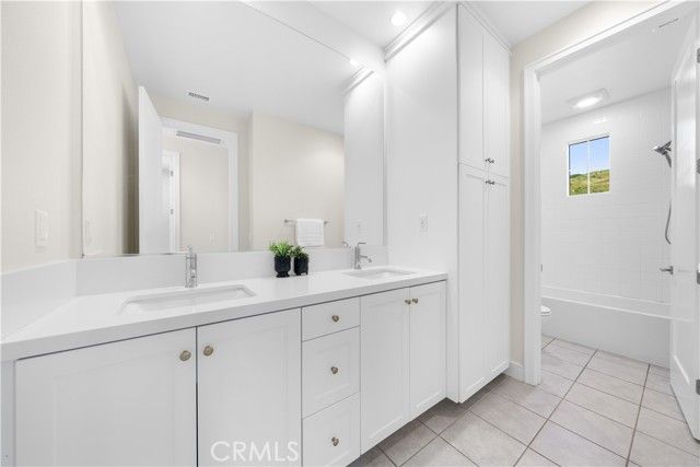 162 Winnett, Irvine, CA 92602