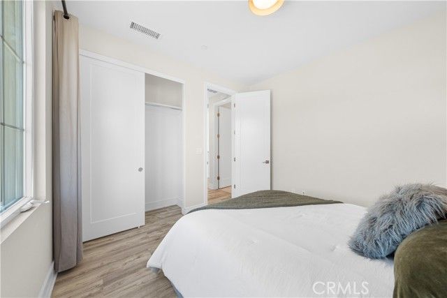 162 Winnett, Irvine, CA 92602