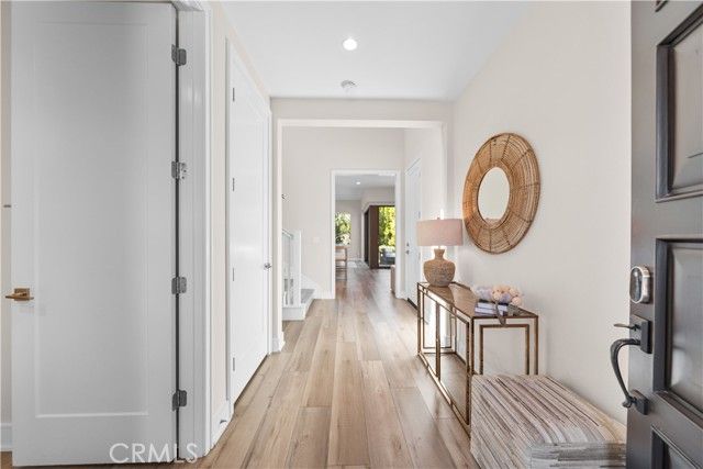 162 Winnett, Irvine, CA 92602