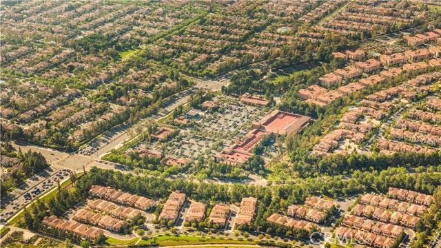 162 Winnett, Irvine, CA 92602