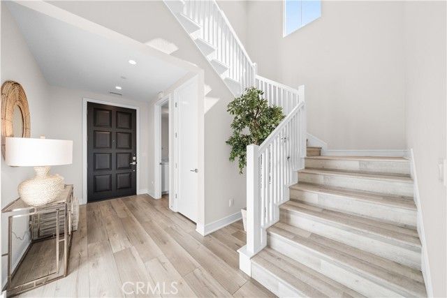 162 Winnett, Irvine, CA 92602