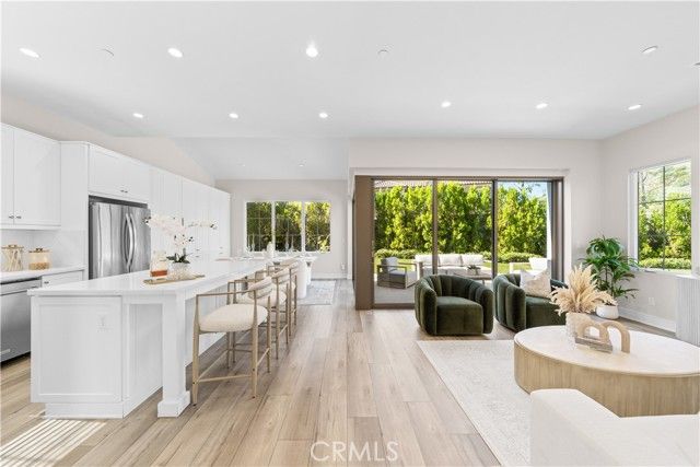 162 Winnett, Irvine, CA 92602