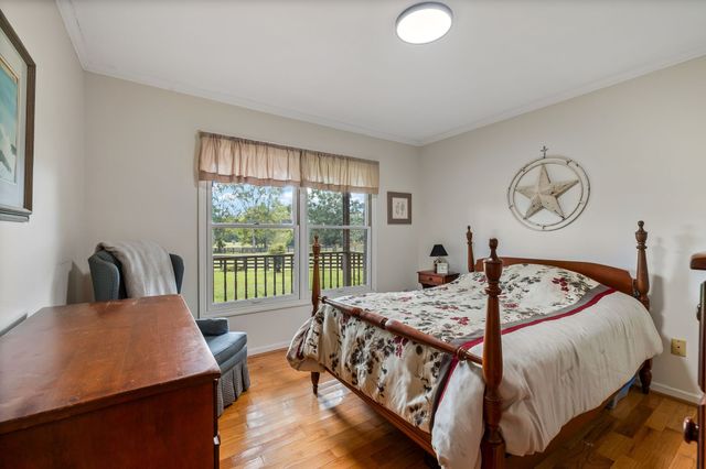 5010 John Lee Johnson Rd, Columbia, TN 38401